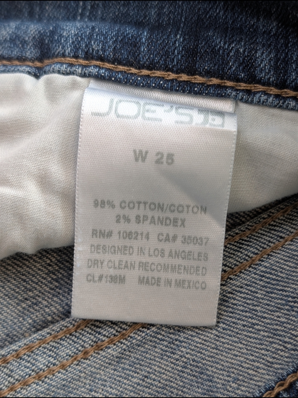Joe's 25" Women's Junior Jean Shorts Distressed 5 Pocket - Picture 4 of 4